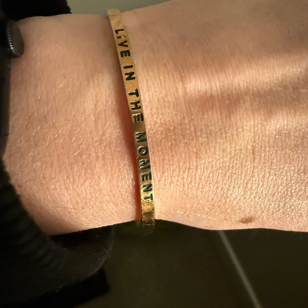 Gold tone Inspirational Bracelet mantraband